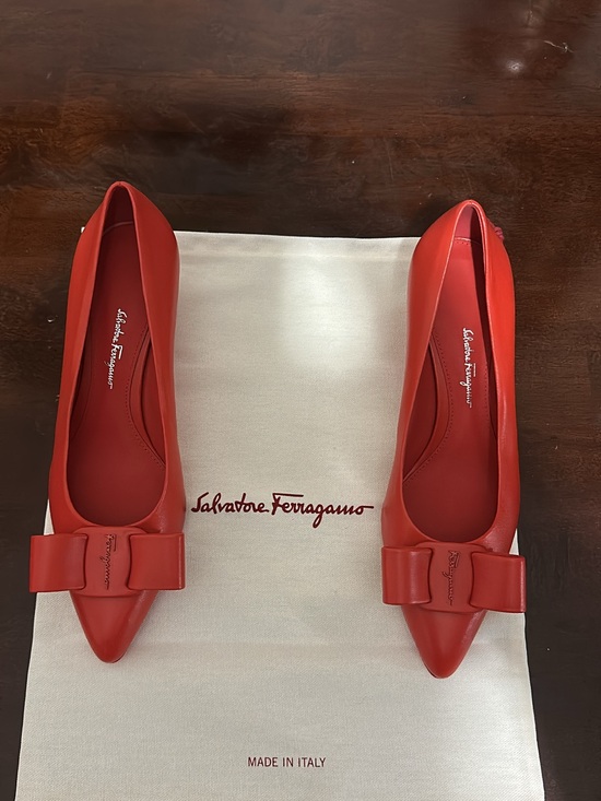 Salvatore Ferragamo Shoes - Salvatore Ferragamo Red Pointed-Toe Bow Leather Flats